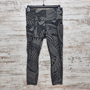 Athleta Salutation Stash Pocket II 7/8 Tight Women’s S Black Gray/Green Workout